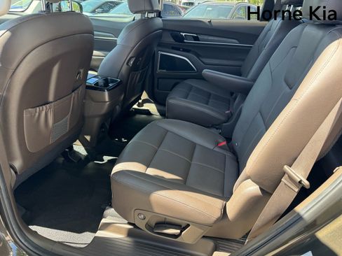 Used 2022 Kia Telluride SX w/ Nightfall Edition Package AWD/4WD image 13