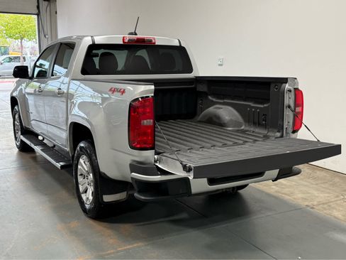 Used 2019 Chevrolet Colorado LT AWD/4WD image 4