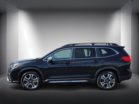 Used 2023 Subaru Ascent Limited w/ Technology Package image 2