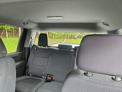 Used 2020 Chevrolet Silverado 2500 Custom w/ Custom Value Package AWD/4WD image 18