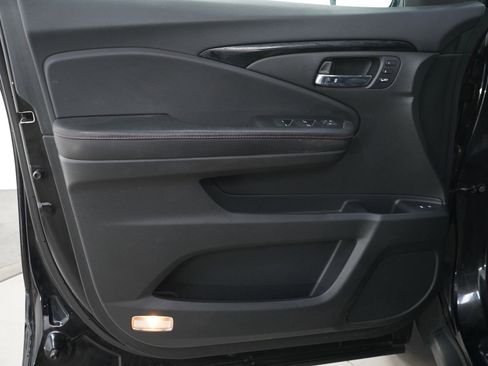 Used 2019 Honda Pilot Elite image 22