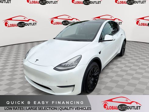 Used 2021 Tesla Model Y Long Range AWD/4WD image 1