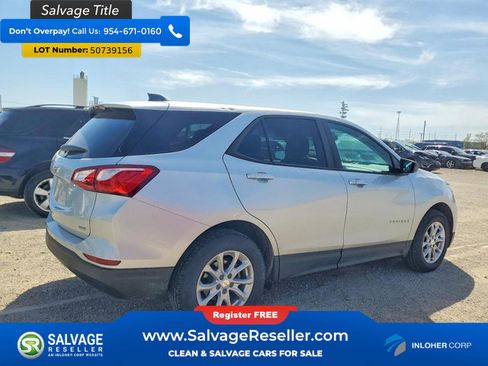 Used 2021 Chevrolet Equinox LS w/ LS Convenience Package AWD/4WD image 4