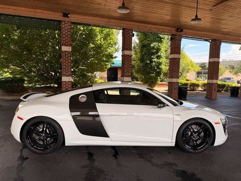 Used 2012 Audi R8 V10 AWD/4WD image 2