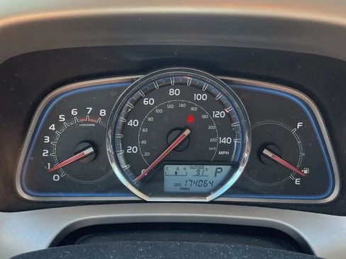Used 2013 Toyota RAV4 Limited AWD/4WD image 28