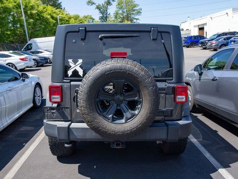 Used 2017 Jeep Wrangler Unlimited Sport w/ Quick Order Package 24S AWD/4WD image 4