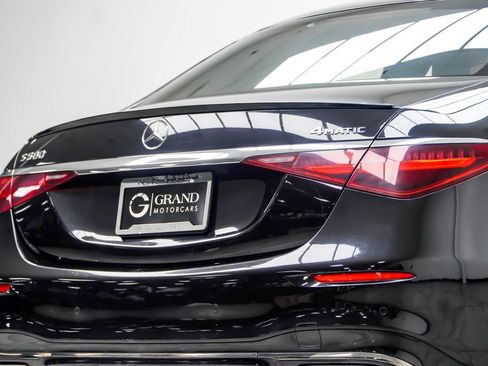 Used 2023 Mercedes-Benz S 500 4MATIC w/ AMG Line image 15