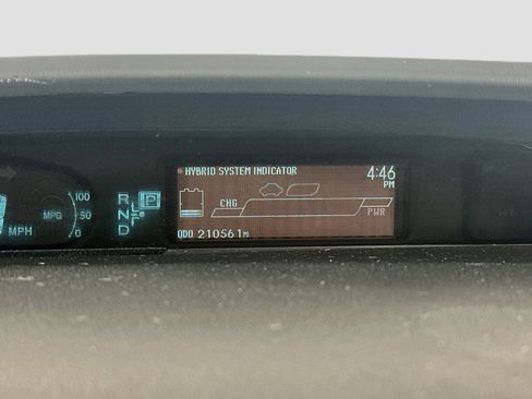 Used 2015 Toyota Prius Persona Series FWD image 18