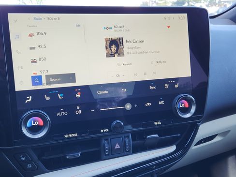 Used 2024 Lexus NX 350h AWD w/ Vision Package image 9