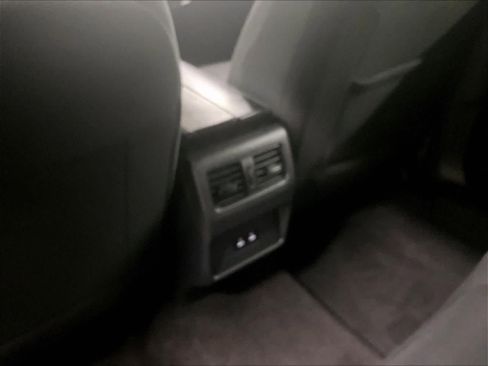 Used 2024 Nissan Rogue SV image 27