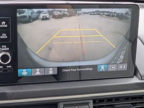 Used 2023 Honda Pilot EX-L image 18