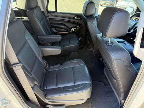 Used 2018 GMC Yukon SLT w/ Premium Edition image 17