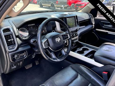 Used 2019 RAM 1500 Laramie AWD/4WD image 18