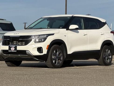 Certified 2024 Kia Seltos LX AWD/4WD image 10