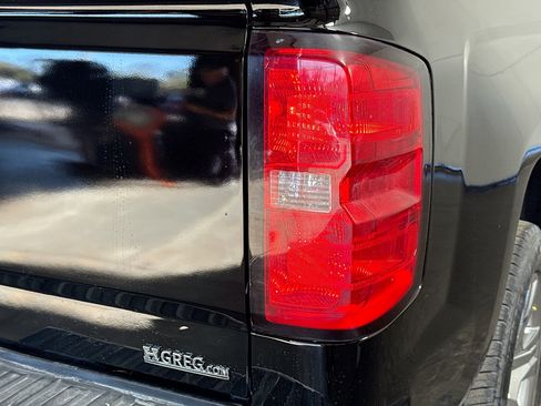 Used 2018 Chevrolet Silverado 1500 Custom image 31