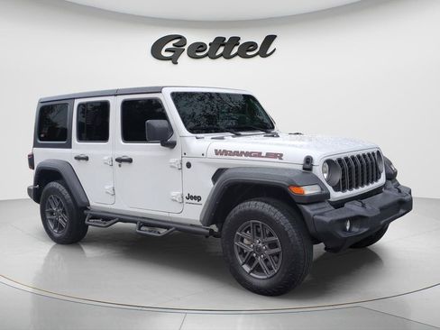 Used 2024 Jeep Wrangler Unlimited Sport AWD/4WD image 3