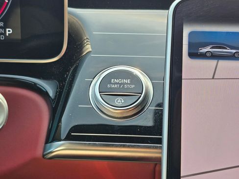 Certified 2022 Mercedes-Benz S 580 4MATIC Sedan w/ AMG Line Package image 37