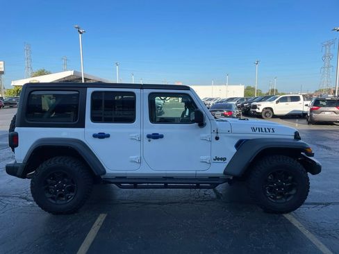 Used 2023 Jeep Wrangler Unlimited AWD/4WD image 7