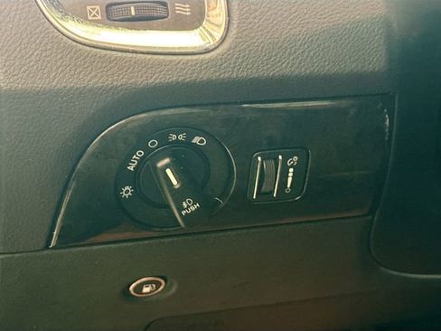 Used 2015 Dodge Durango Limited image 11