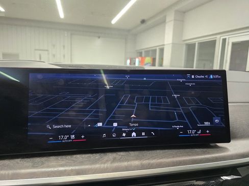 Used 2024 BMW X5 xDrive40i image 25