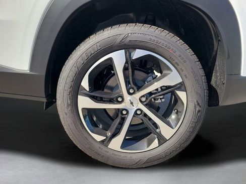 New 2026 Chevrolet Trax RS image 11