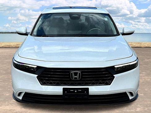 Used 2023 Honda Accord EX image 4