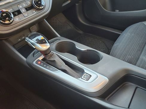 Used 2024 Buick Envista Preferred w/ Convenience I Package FWD image 28