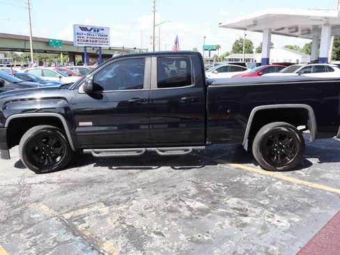 Used 2018 GMC Sierra 1500 SLT w/ All Terrain X Package AWD/4WD image 6