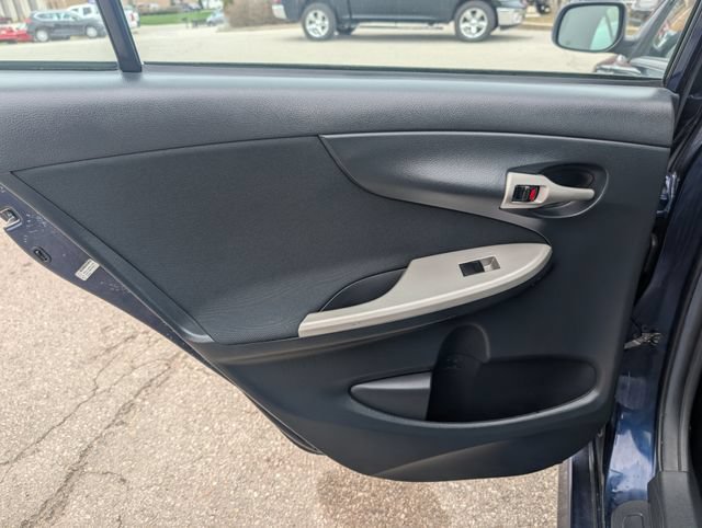Used 2013 Toyota Corolla S FWD image 17