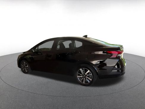 Used 2025 Nissan Versa SV FWD image 10