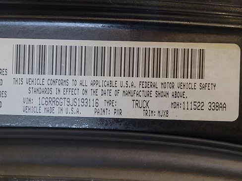 Used 2018 RAM 1500 Classic SLT RWD image 33