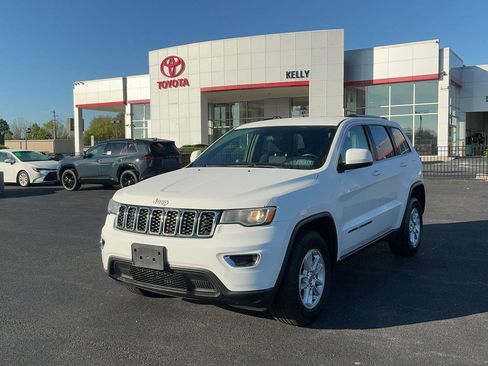 Used 2020 Jeep Grand Cherokee Laredo AWD/4WD image 1