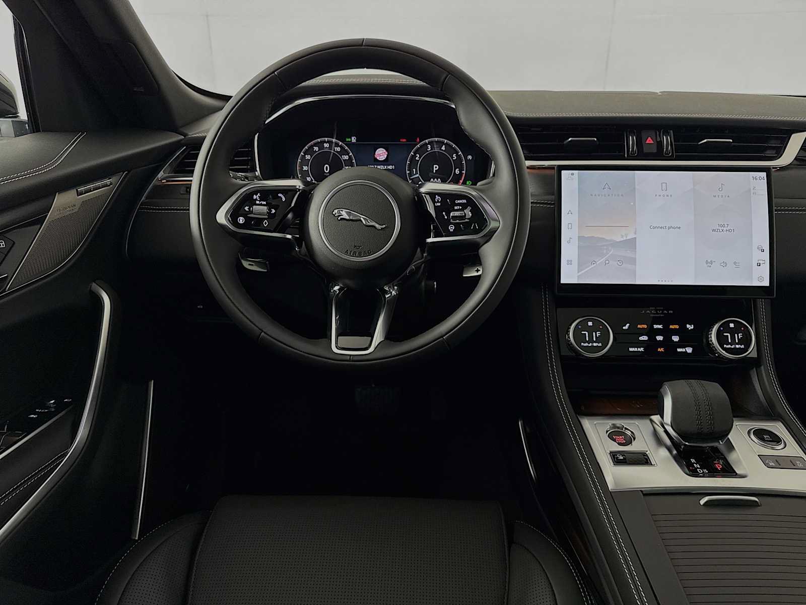 New 2026 Jaguar F-PACE R-Dynamic S AWD/4WD image 22