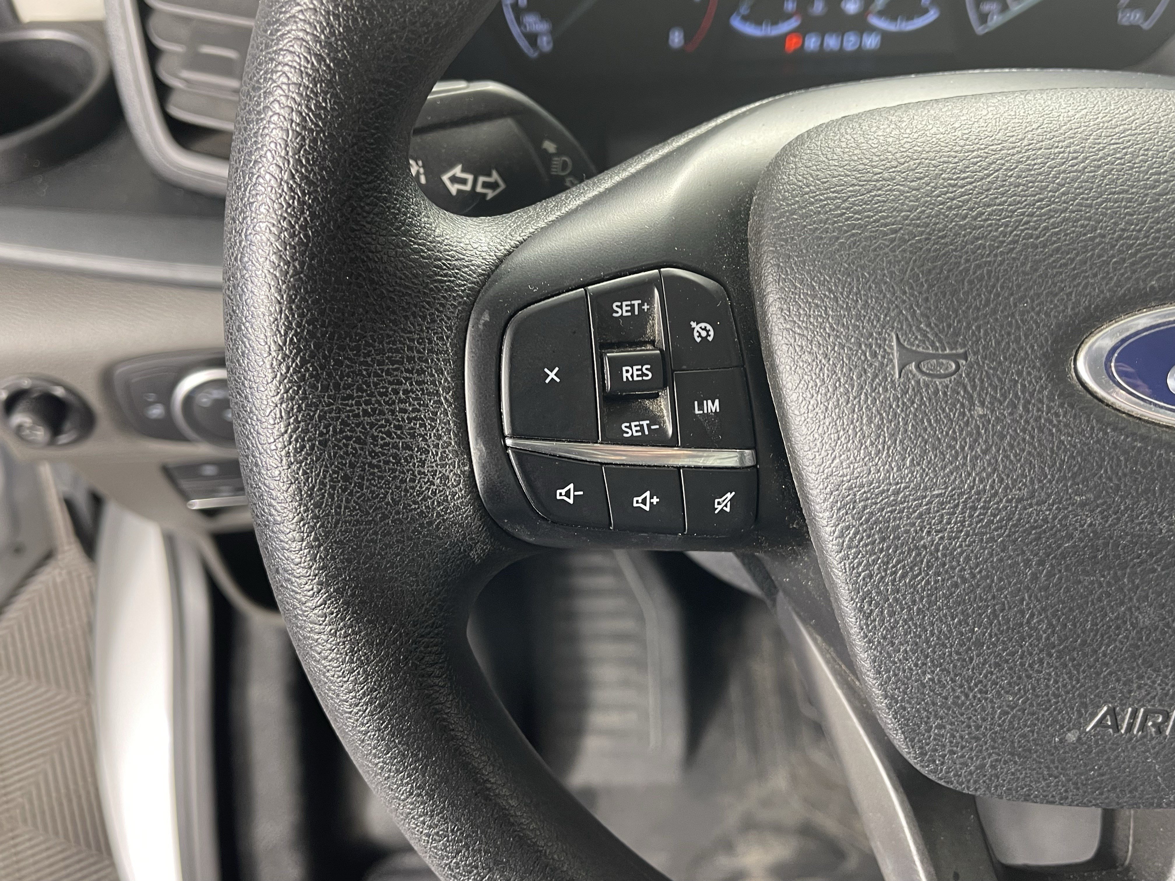 Used 2025 Ford Transit 250 148 High Roof AWD image 13