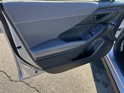 Certified 2025 Subaru Crosstrek 2.5i Sport w/ Crosstrek Mirror Package image 10
