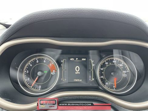 Used 2017 Jeep Cherokee Latitude w/ Comfort & Sound Group image 11