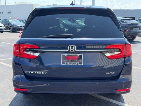 Used 2023 Honda Odyssey Elite image 6