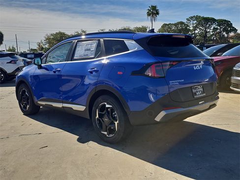 New 2026 Kia Sportage EX image 6