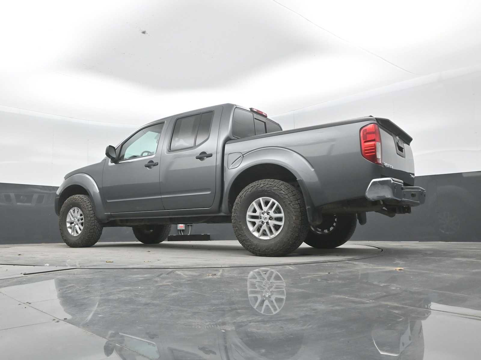 Used 2021 Nissan Frontier SV AWD/4WD image 22
