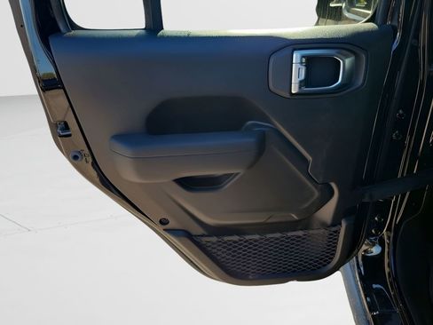 New 2026 Jeep Wrangler Rubicon image 42