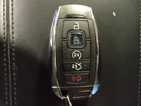 Used 2020 Lincoln MKZ AWD w/ Convenience Package image 32