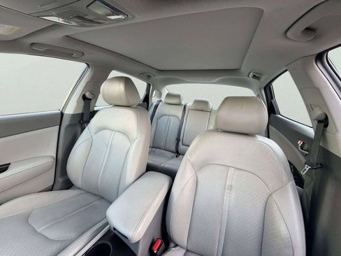 Used 2017 Kia Optima EX w/ Premium Package FWD image 16