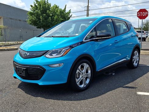 Used 2021 Chevrolet Bolt LT FWD image 3