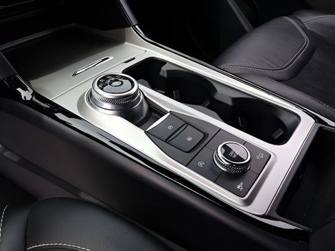 Used 2022 Ford Explorer ST w/ ST High-Performance Pack AWD/4WD image 15