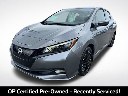 Used 2023 Nissan Leaf SV Plus FWD image 3