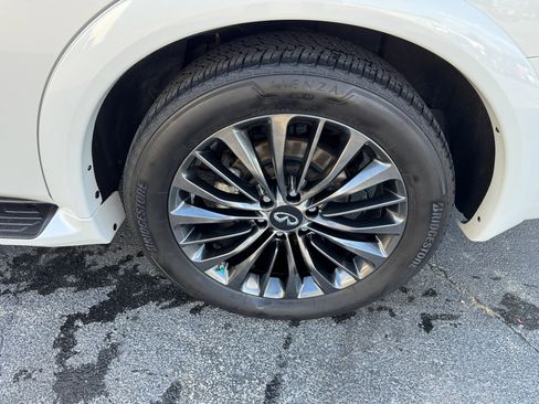 Used 2021 INFINITI QX80 Premium Select w/ All-Season Package image 42