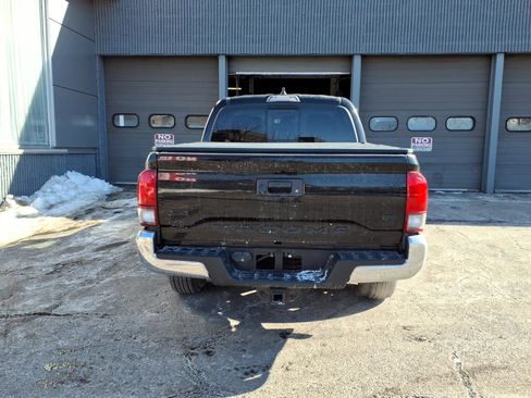 Certified 2023 Toyota Tacoma 4x4 Double Cab image 6