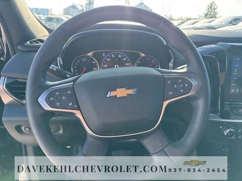 Used 2023 Chevrolet Traverse Premier image 12