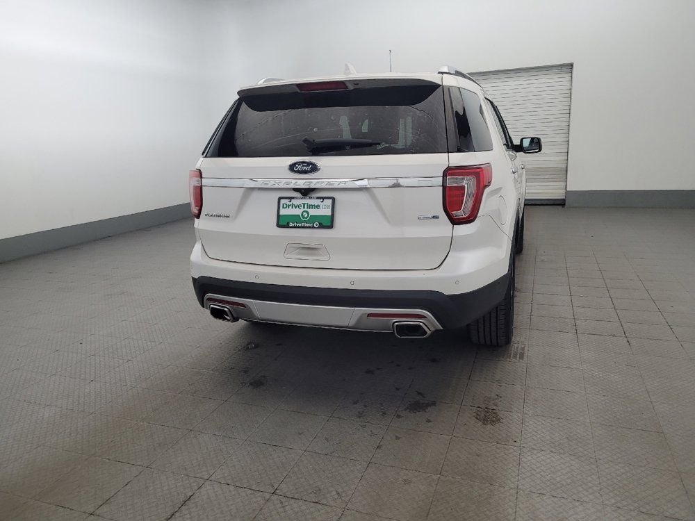 Used 2017 Ford Explorer Platinum AWD/4WD image 7