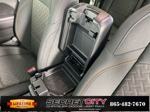 New 2026 Jeep Gladiator Mojave image 25